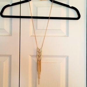 Express necklace
